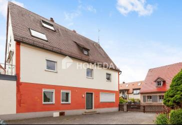 Mehrfamilienhaus mit 3 Wohneinheiten und großer Dachterrasse