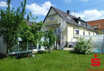 Zweifamilienhaus in ruhiger Lage