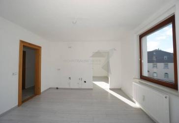 Geräumige 2-Raum-Wohnung mit großer Wohnküche, Gartennutzung und PKW-Stellplatz
