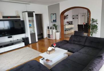 Großzügige 4,5 Zimmer Oase in Heilbronn Ost mit traumhafter, großer Terrasse und 2 Balkonen