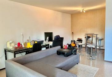 Helle 3-Zimmer-Wohnung mit Garage und viel Potenzial in Aachen-Laurensberg (Erbpacht)
