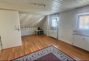 *** 2 ZKB - Dachgeschosswohnung im Zentrum von Lampertheim ***
