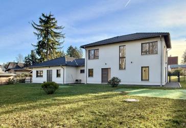Vorschaubild Villa