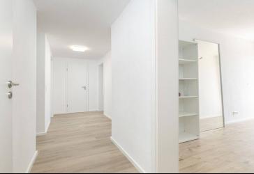 4-Zimmer-Wohnung, 2024 modernisiert - Bereits als WG voll vermietet