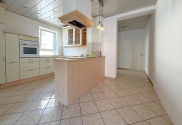 Solides Mehrfamilienhaus in attraktiver stadtnaher Lage - ideal für Investoren und Eigennutzer