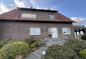 Schöne Obergeschoss Wohnung in ruhiger Nebenstraße von Bad Oeynhausen/ Dehme