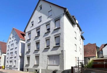 'Attraktive 4-Zi.-ETW in S-Untertürkheim - viel Potenzial für Eigennutzer & Kapitalanleger'