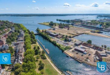Frisch renovierte 3,5-Zimmer-Altbauwohnung mit herrlichem Weitblick über den Nord-Ostsee-Kanal