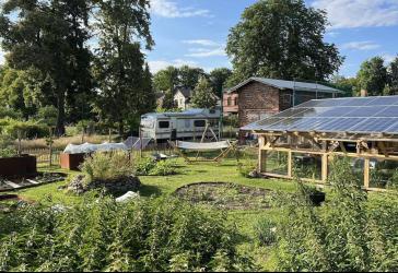 Biesenthal: 1.646 m² erschlossen, Altbau, PV-Anlage, 40 Min nach Berlin