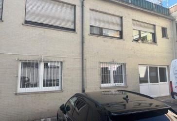 helle, gepflegte Bürofläche in zentraler Lage