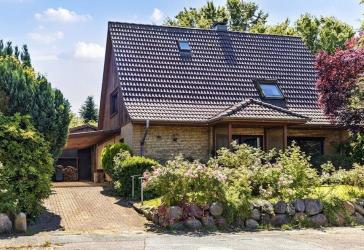Trautes Heim, Glück allein - Einfamilienhaus in Sackgassenendlage in Glücksburg