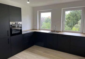 4 Zimmer mit Balkon & Küche