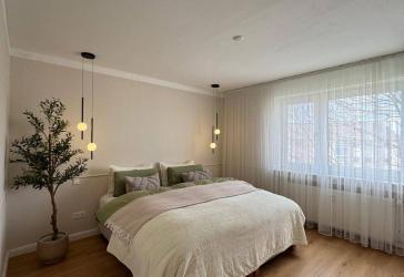 4 Zimmer Wohnung mit Balkon und Garage