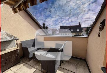 Kapitalanlage: Vermietete Wohnung mit Dachloggia