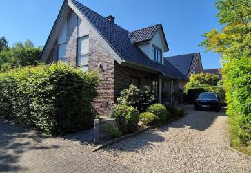 Hochwertiges Einfamilienhaus in erstklassigem Pflegezustand!