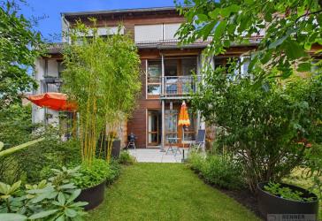 Modernes Reihenhaus mit Sonnenterrasse, Garten & Tiefgarage in Wendelstein-St. Wolfgang!