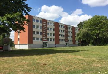 Vier-Zimmer-Wohnung mit Balkon