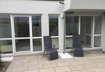 2,5 Zi.-Terrassenwohnung m. Garten (incl. Küche) + feste Tiefgarage in Forchheim/Nähe Bhf.
