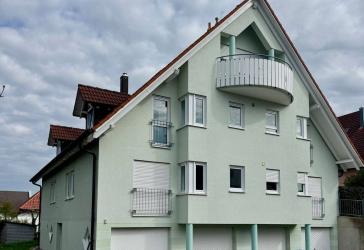 4 Zi.-Maisonette-Wohnung im I.+II.DG mit Einbauküche, 2 Balkonen und Garage in Westhausen-Reichenbach