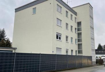 4 Zimmerwohnung mit Dachterrasse, Bad und Küche in Weiden zentrumsnah