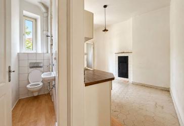 Raum für Ihre Ideen – 5-Zimmer-Altbau mit Balkon im Lehenviertel
