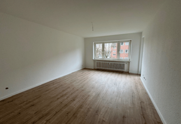 Schöne 3 - Zimmerwohnung zum 01.11.2026