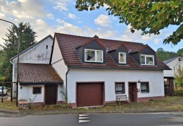 **Bezahlbares Haus mit Garten und Gestaltungspotenzial in Lissendorf**