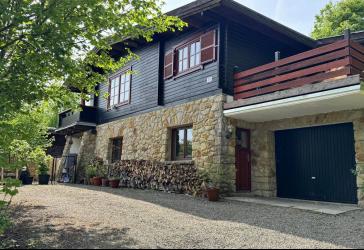 Charmantes Chalet am Waldrand mit traumhaftem Ausblick - ein Leben, wie im Urlaub