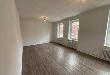 Wunderschöne 6 Zimmer Wohnung Im Herzen von Kiel, Ideal für eine WG.