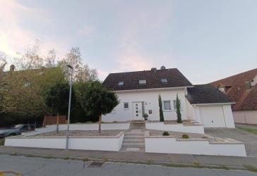 Modernes Einfamilienhaus mit großem Garten,Südterrasse