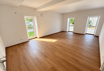 Kernsanierte 3-Zimmer-Wohnung mit Balkon und eigenem Garten | ca. 66 m² | A+ | inkl. Stellplatz | provisionsfrei