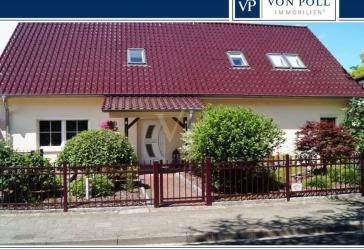 Besondere Immobilie in guter Wohnlage - Großzügiges Wohnen mit Einliegerwohnung und Gästehaus