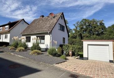 Kompaktes und gepflegtes Familiendomizil in Hoof! KEINE KÄUFERPROVISION