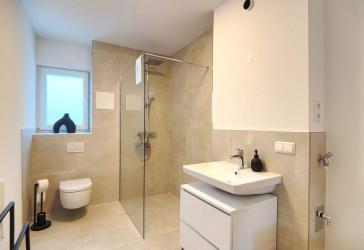 Exklusive Neubauwohnung mit Südbalkon Königsfeld