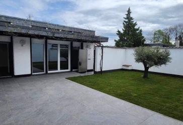 Keine Courtage! Großzügiges Wohnen mit gehobener Ausstattung - Bungalow in Düsseldorf