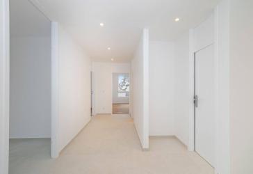 Traumhaft modernisierte 3-Zimmer-Wohnung mit zwei Sonnenbalkonen in München-Neubiberg