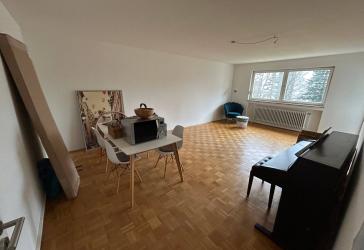 Großzügige 5-Zimmer-Wohnung mit 2 Bädern, Südbalkon und direkter Lage am Meilwald in Sieglitzhof