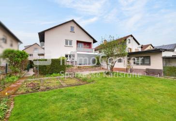 Ein Haus voller Möglichkeiten: Zweifamilienhaus mit Garten, Wintergarten & Ausbaupotenzial