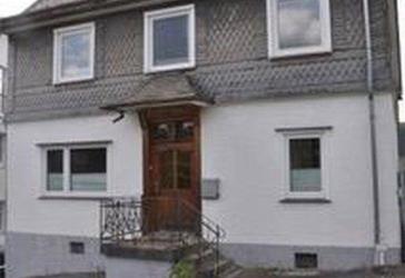 Einfamilienhaus in ruhiger, zentraler Lage mit tollem Ausblick