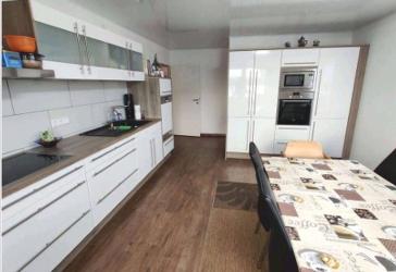 Moderne Wohntraum mit großflächiger Terasse & Gartenanteil