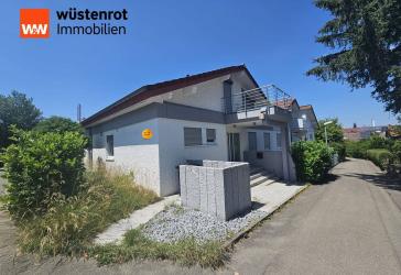 Komplettes Haus als Doppelhaushälfte mit toller Ausstattung in sehr guter Wohnlage von Gärtringen!