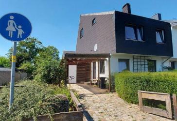 Sonniges und geräumiges Reihenendhaus in Laatzen-Grasdorf in Top Lage