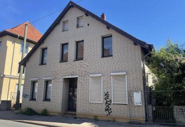 ***Unterhalb des beliebten Musikerviertels*** Großes Wohnhaus auf 618 m² Grundstück