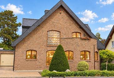 Familienhaus mit Charme und pflegeleichten Garten in der Südstadt