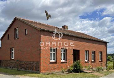 *** Bauernhaus mit Nebengelass am Dorfrand ***
