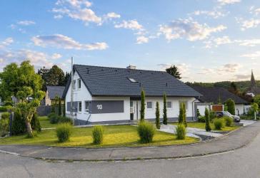 Großzügiges Einfamilienhaus in ruhiger Lage von Bietingen - einziehen & wohlfühlen