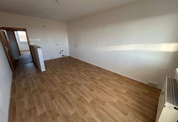 Ideal für die ganze Familie! Helle 4-Zimmer-Wohnung mit Balkon!