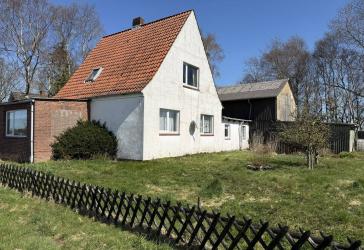 Handwerker aufgepasst! Sanierungsbedürftiges Bauernhaus mit über 6.000 ² Grundstück nahe Nordseebad Otterndorf