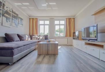 Solide Anlage auf Usedom: Neuwertige ETW mit Balkon und Stellplatz in Karlshagen