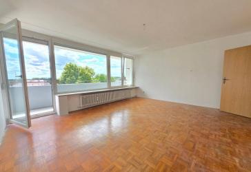 'Großzügige sonnige 4 ZKB' - sehr gute Aufteilung in Top gepflegter Wohnanlage in 85055 Ingolstadt Mailing Feldkirchen!